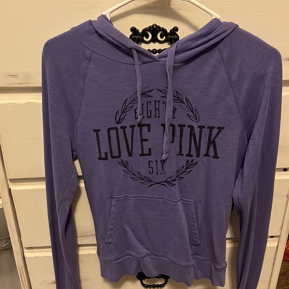 Victoria’s Secret Pink lightweight hoodie